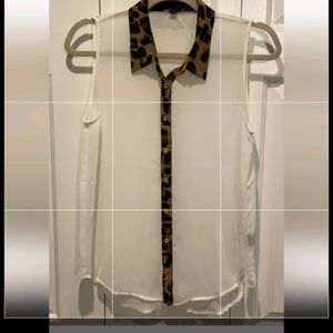 Edge sleeveless white blouse, top